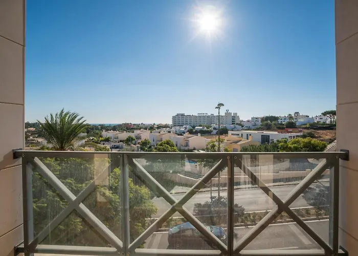 Albufeira Modern 5 With Pool By Homing