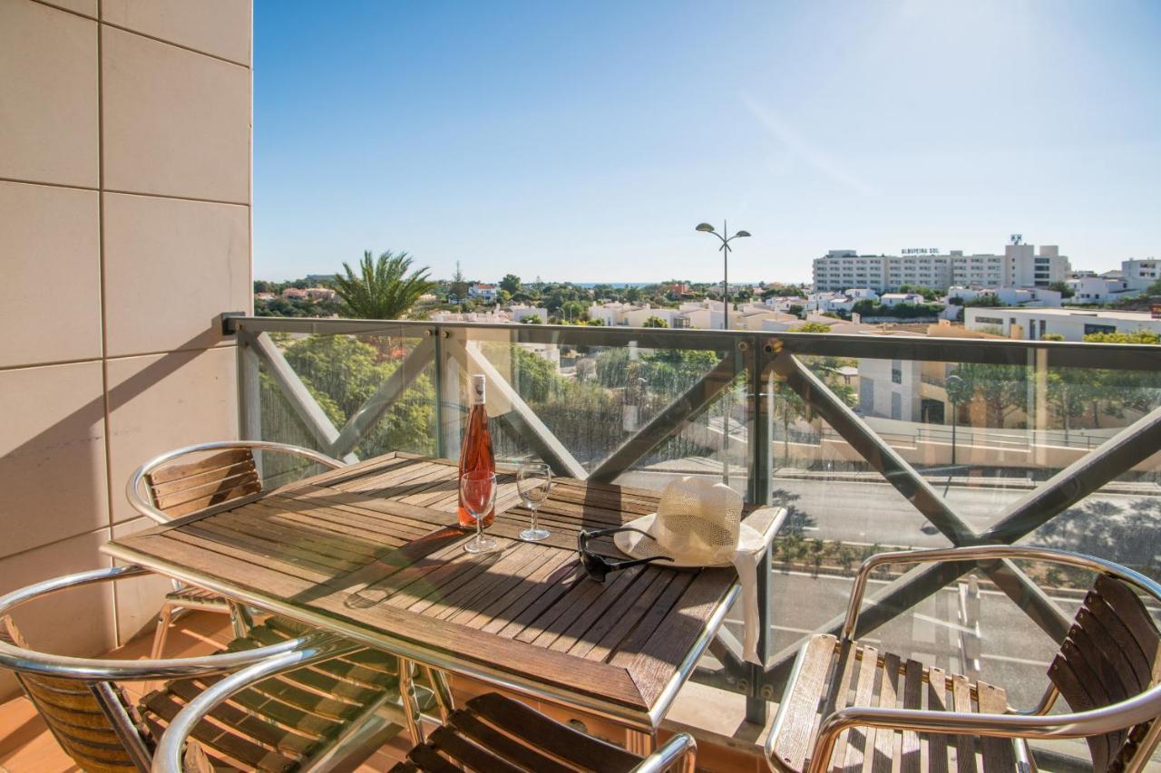 Modern 5 With Pool By Homing Apartment